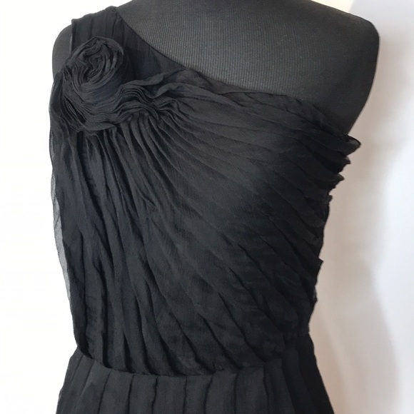 HALSTON rosette silk chiffon one shoulder tunic top - Picture 2 of 11